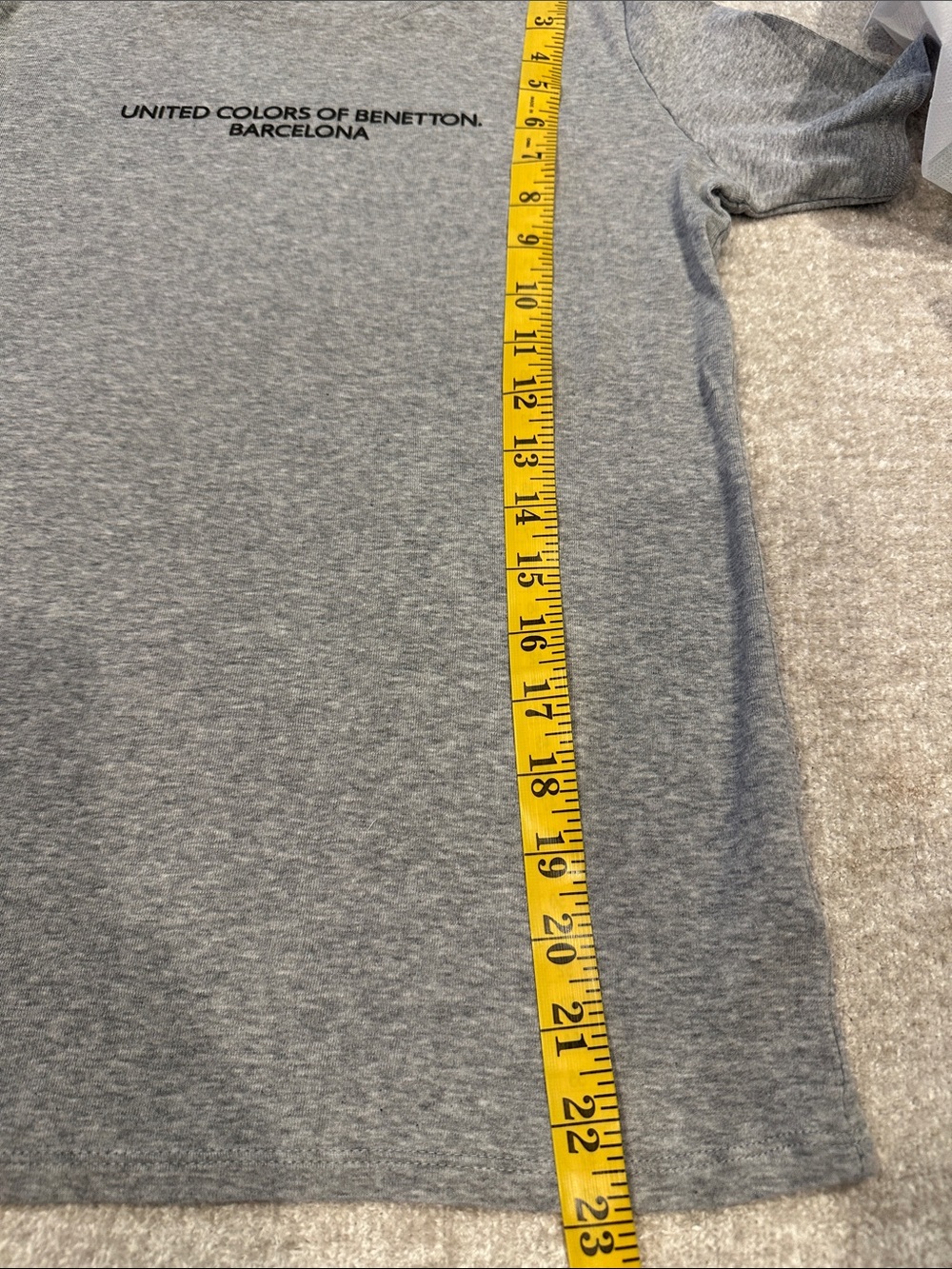 United Colors Of Benetton Gray Logo Crewneck Tee - Picture 5 of 7